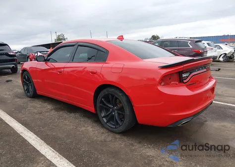 2016 Dodge Charger Sxt z USA, uszkodzony, nr VIN 2C3CDXHG1GH247498